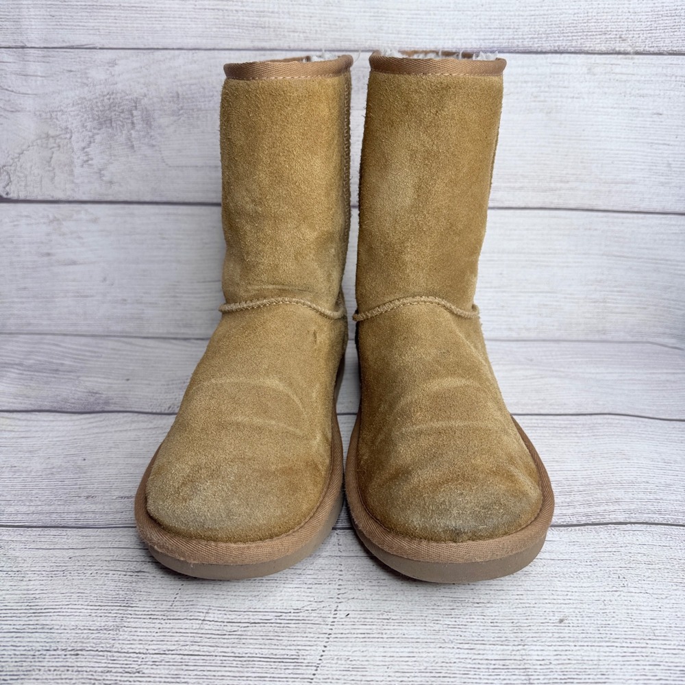 Koolaburra by UGG Victoria Short Chestnut Suede Boots Womens 8 Tan 1017090 - Picture 4 of 6